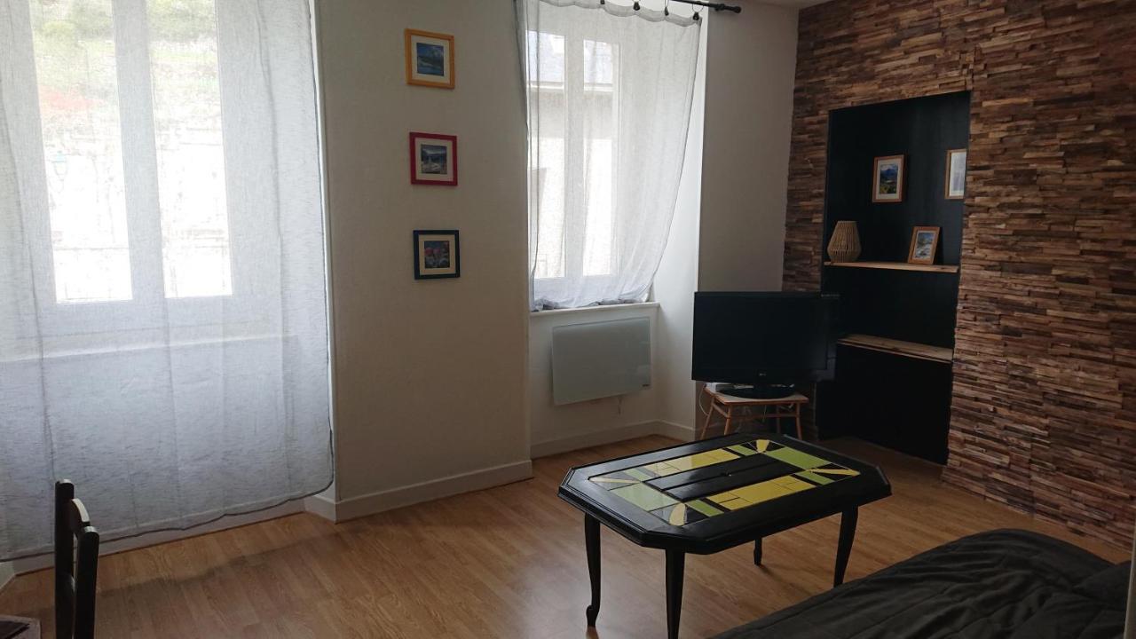 Appartement Dans Ancienne Maison Pyreneenne. Cadéac Екстериор снимка